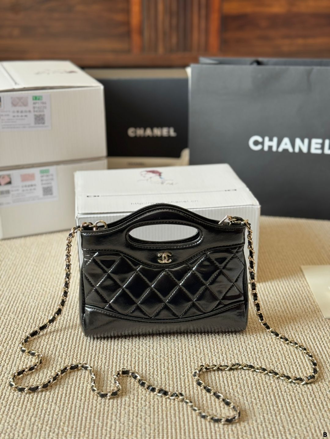 【今日特価】Fendi Sunshine Shopper フェンディ サンシャイン ショッパー 11,360円