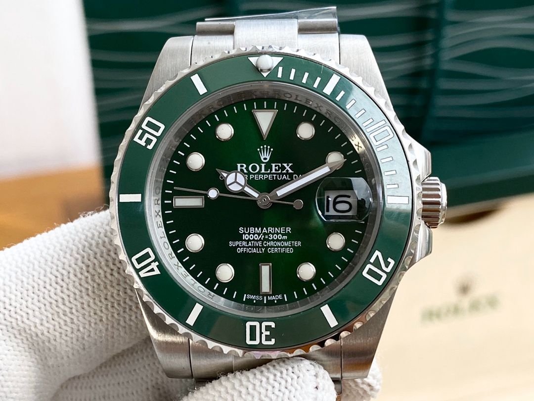 今日特価！ロレックス - Rolex 潜航者シリーズ 3 本針のセラミック回転リング付きの男用腕時計