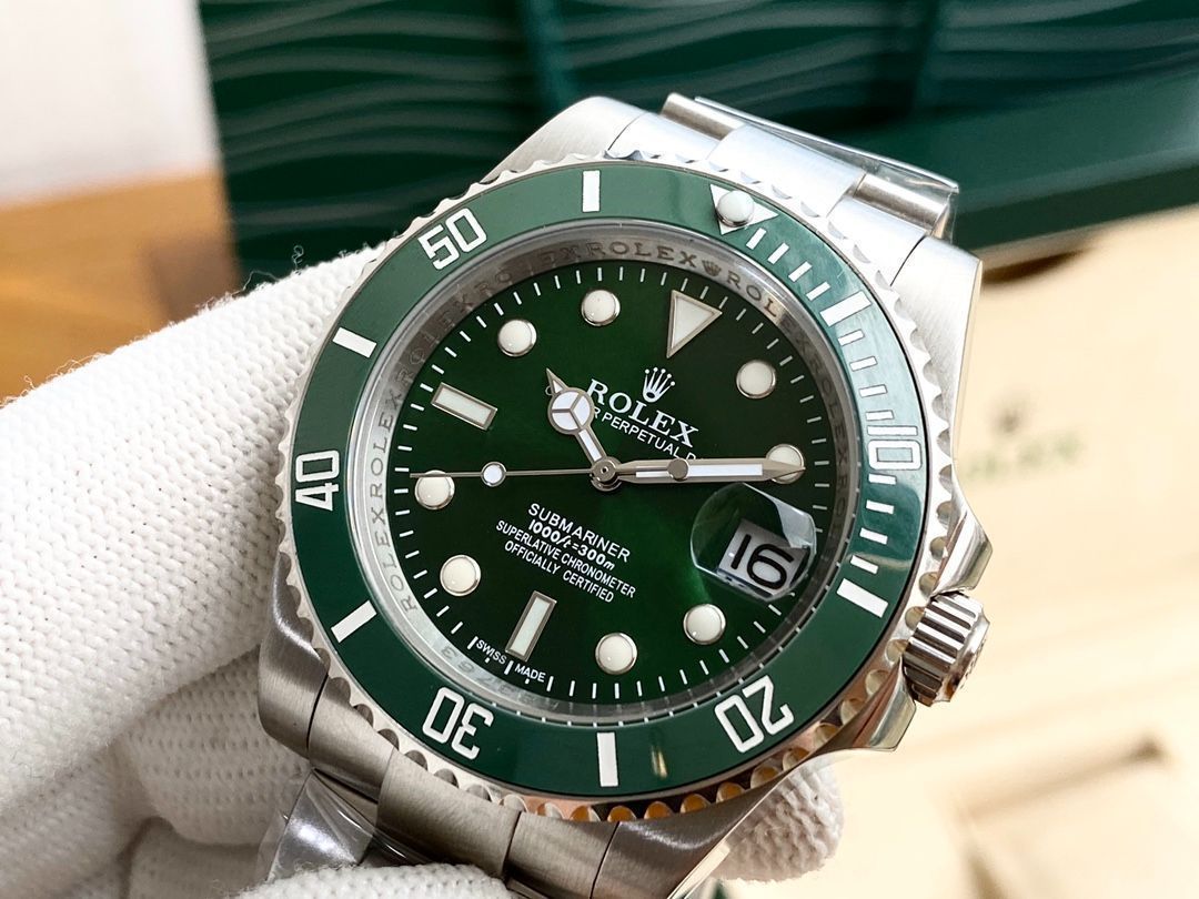 今日特価！ロレックス - Rolex 潜航者シリーズ 3 本針のセラミック回転リング付きの男用腕時計