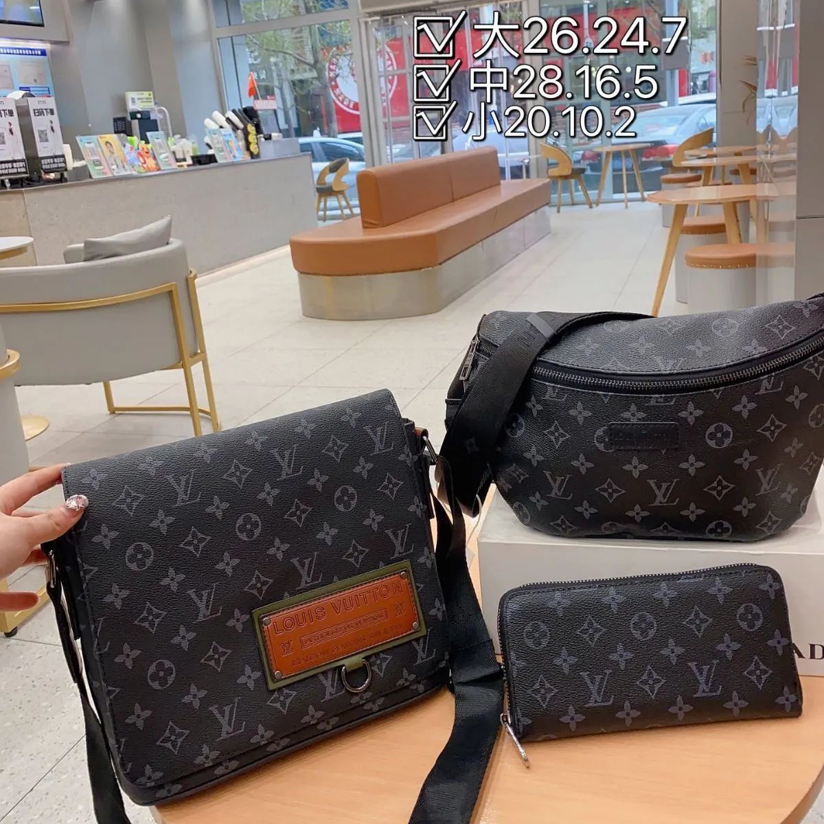 未使用に近い LOUIS VUITTON ルイヴィトン メンズ ウエストポーチ ショルダーバッグ 財布 3点セットバッグ