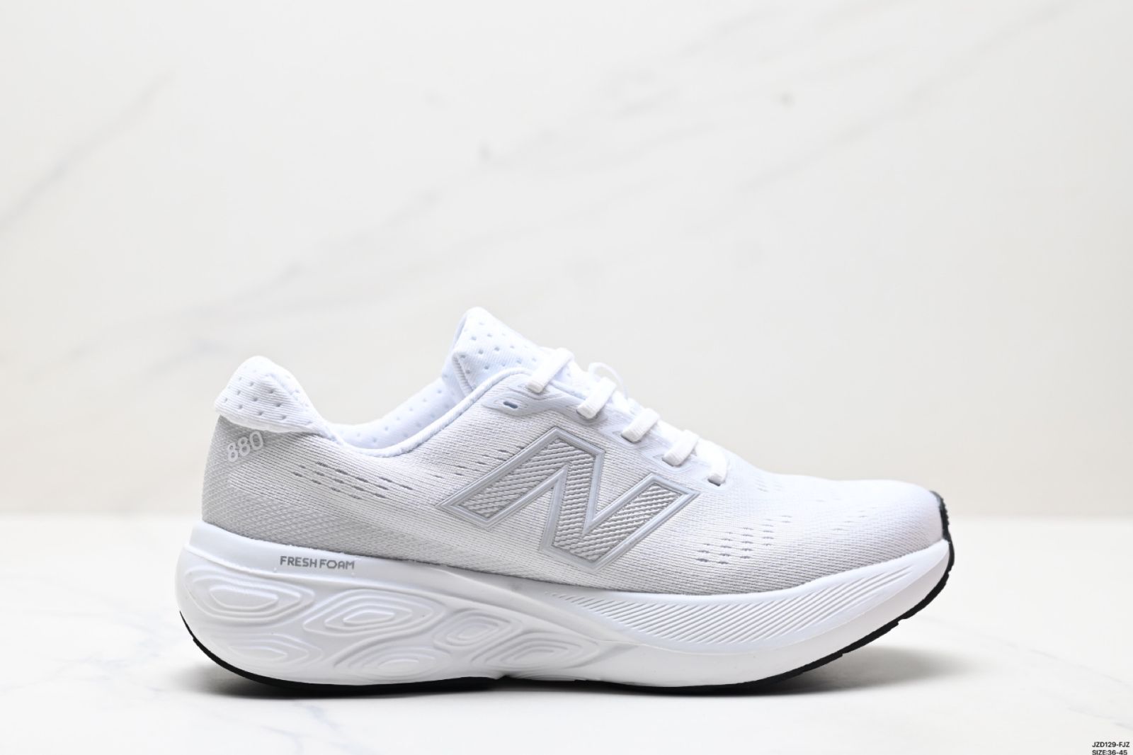 ニューバランス New Balance W880シリーズ レトロダディースタイル カジュアルスポーツランニングシューズ