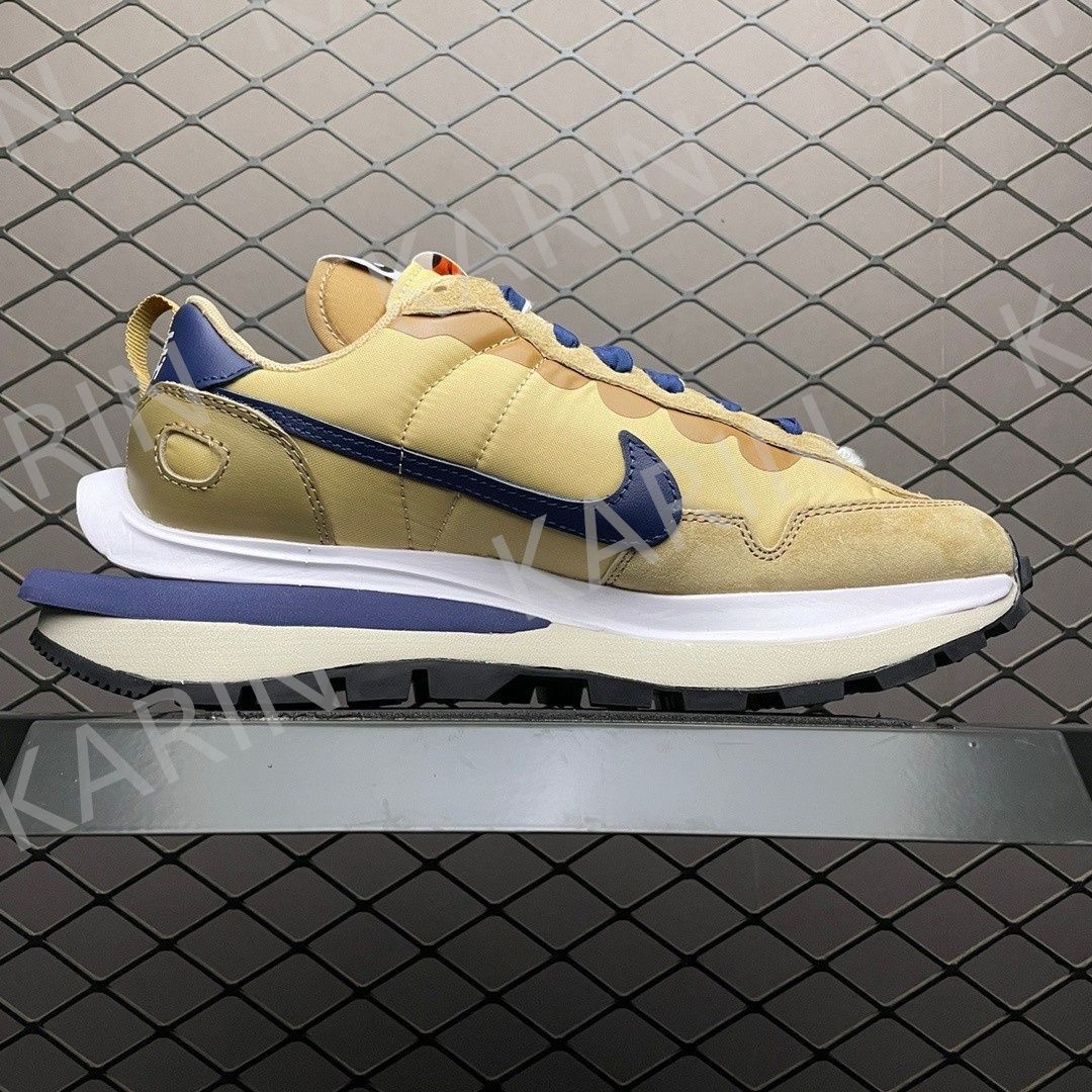 NIKE ナイキ サカイ ヴェイパーワッフル セサミ スニーカー - メルカリ