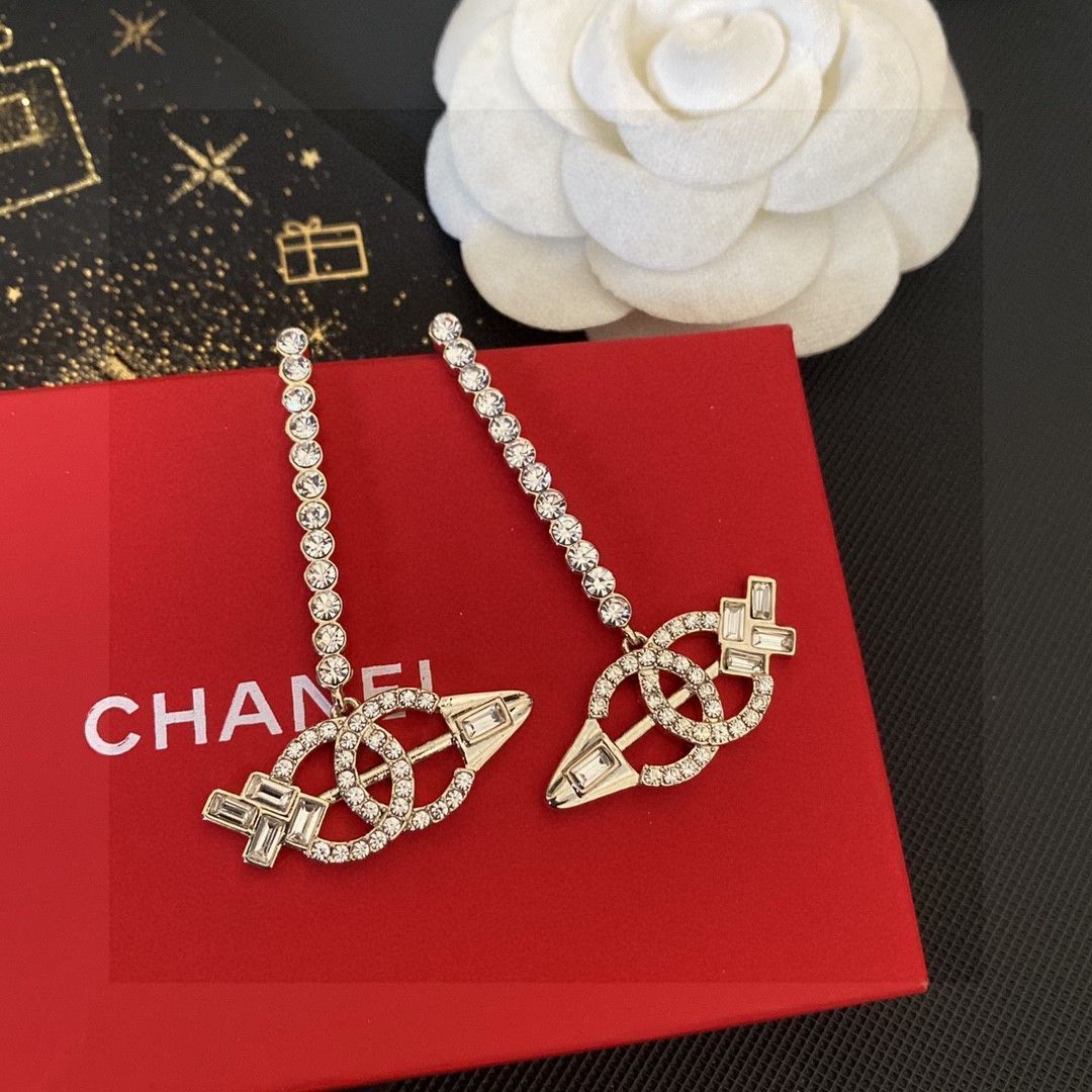 【今日特価】CHANEL ヴィンテージ ダブル C イヤリング 送料無料！在庫限定セール価格-WTO輸入3