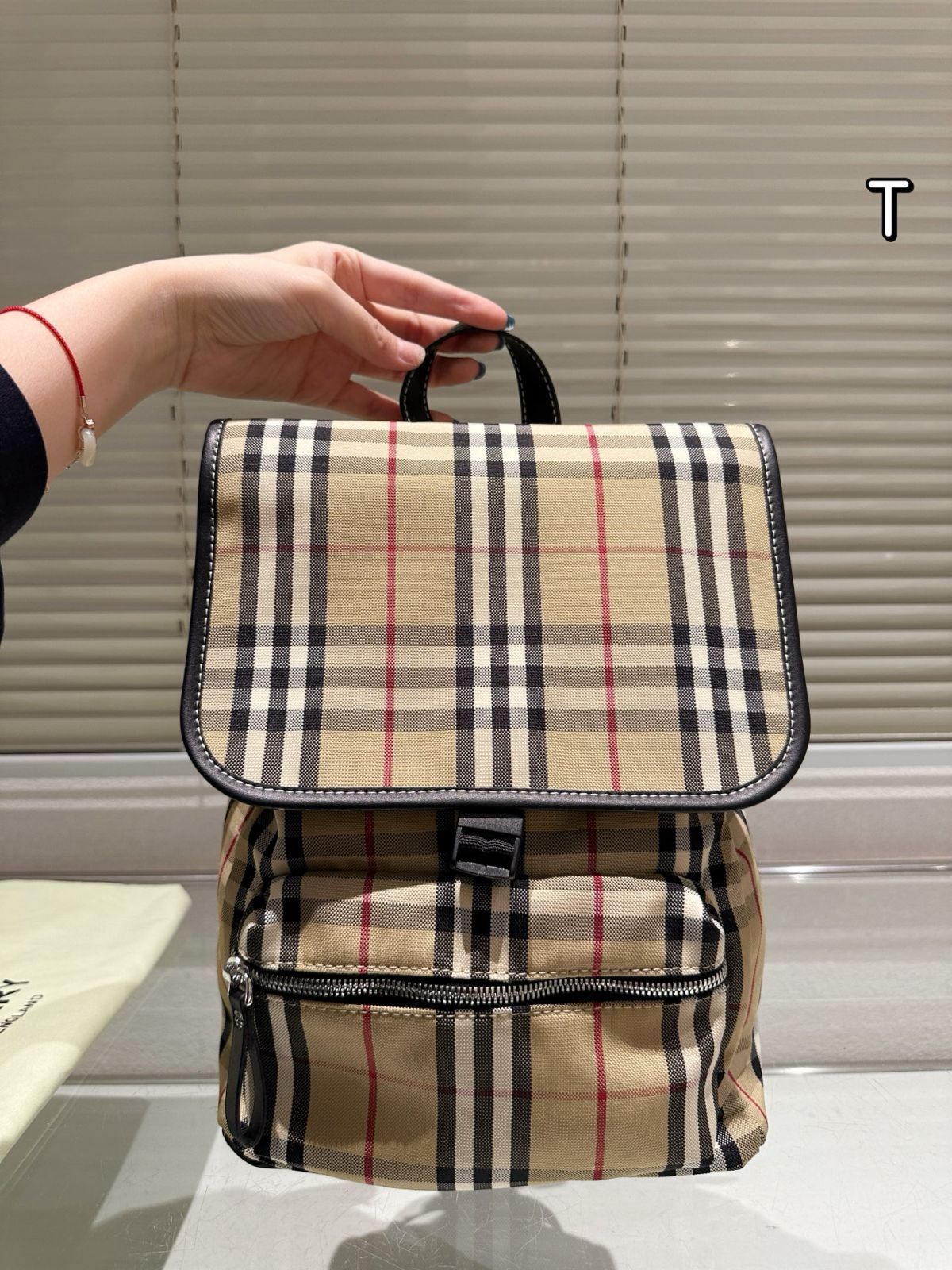 【今日特価】Burberry TB ダブルショルダーバッグ 23×31cm-WTO輸入