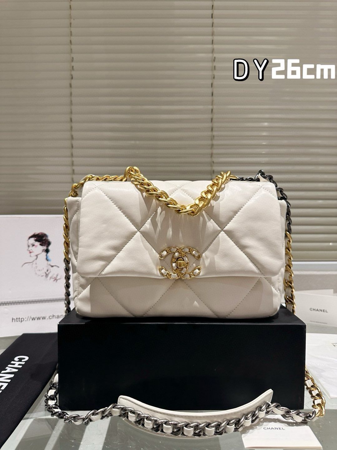 【今日特価】CHANEL 19 フラップバッグ 26cm ゴートスキン ブラック 12,250円