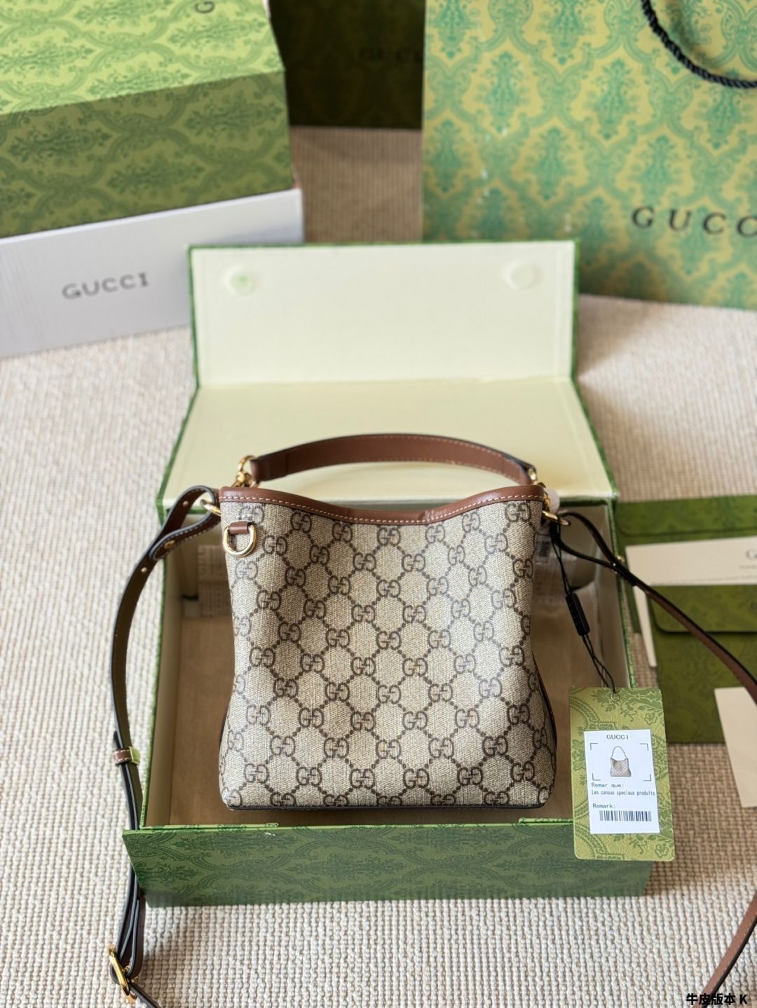 【今日特価】GUCCI Emblem シリーズ ショッピングバッグ - GG パターン × ストライプウェビング クラシックデザイン-WTO輸入2
