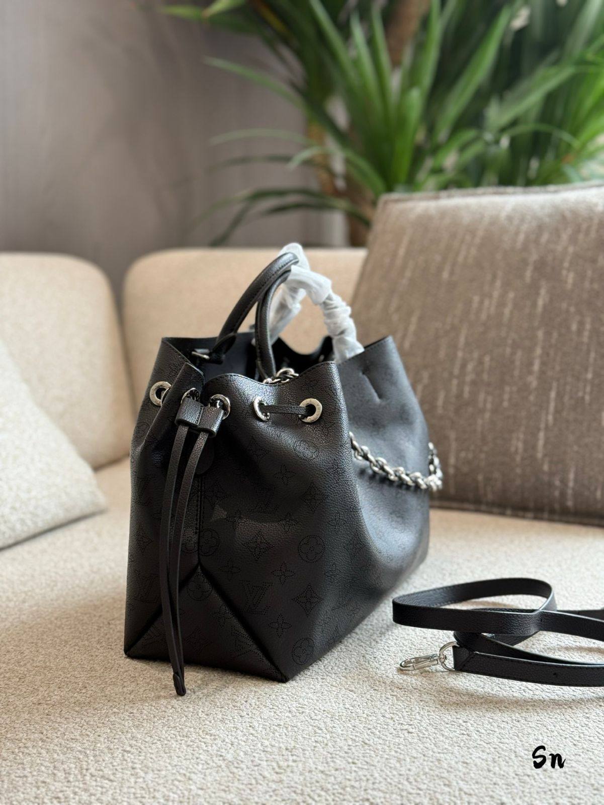 【今日特価】Louis Vuitton Bella Mahina Drawstring Bag・ルイ・ヴィトン Bella マヒーナ ドローストリング バッグ-WTO輸入3