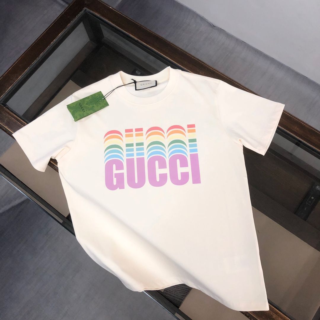 【本日限定特価】GUCCI 春夏 ロゴプリントTシャツ [本日特価|新品未使用品]