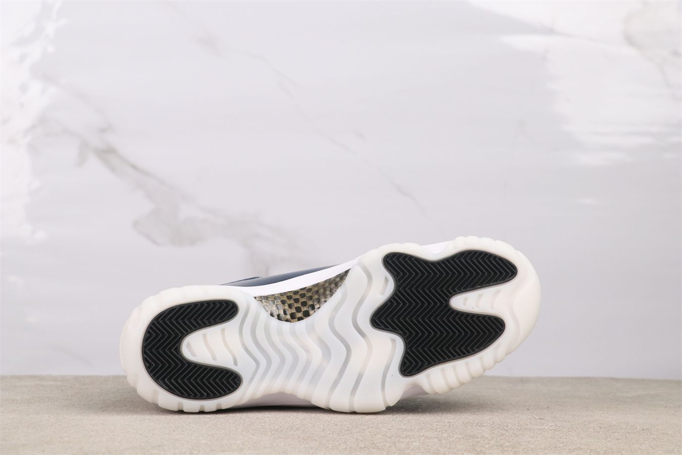 【今日特価】Air Jordan 11 エアジョーダン 11 IH0296 - 400 ロイヤルブルー-WTO輸入2