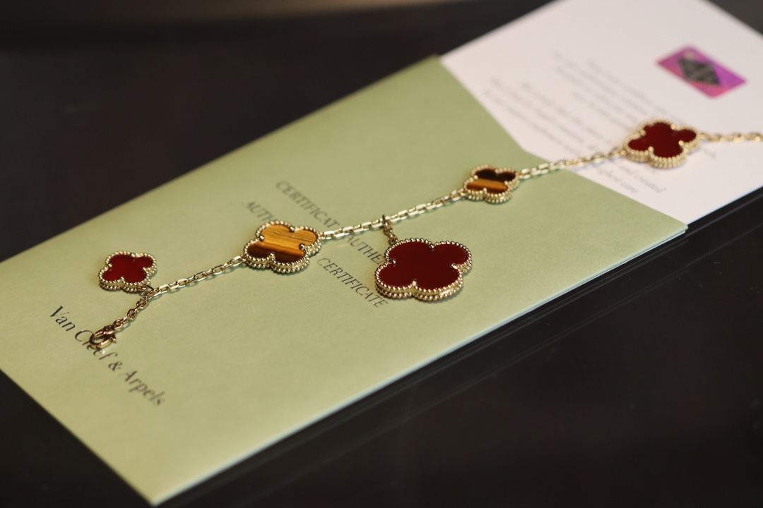 [Van Cleef & Arpels] マジック アルハンブラ 5連ブレスレット | ヴァン クリーフ & アーペル レディースジュエリー｜本日限定特価｜新品未使用-MM輸入