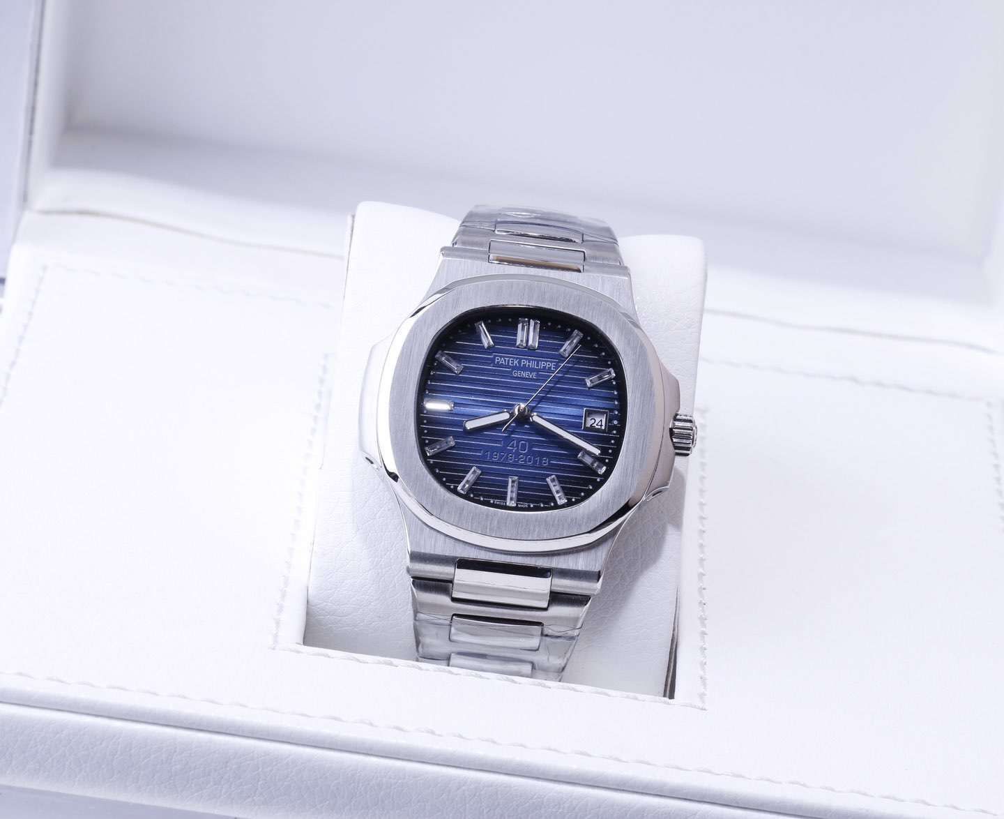 Patek Philippe パテックフィリップ 5711/1A 自動巻き