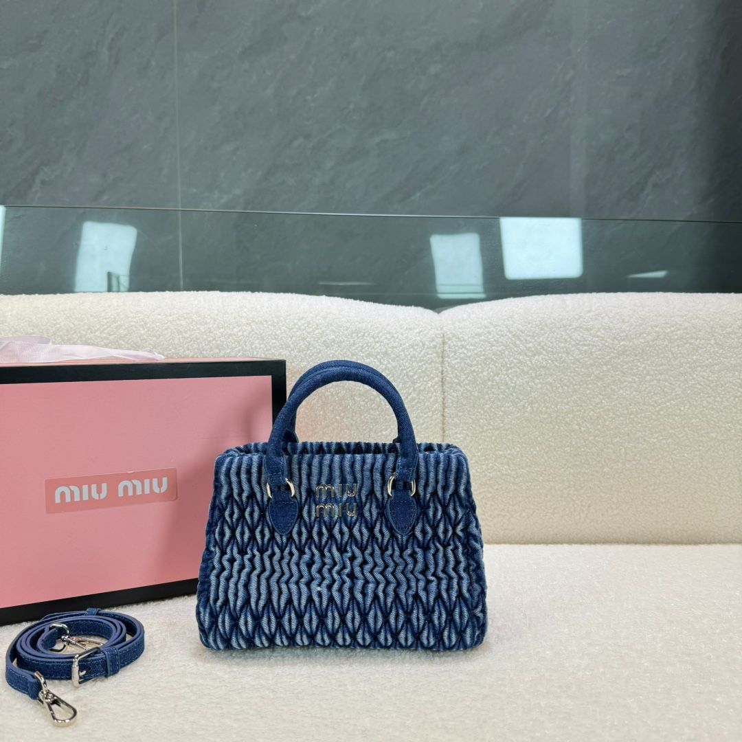 【今日特価】MIUMIU ミュミュ Hobo デニムジャケット プリーツ ハンドバッグ 国内送料無料！お得な価格で在庫あり！-WT0輸入