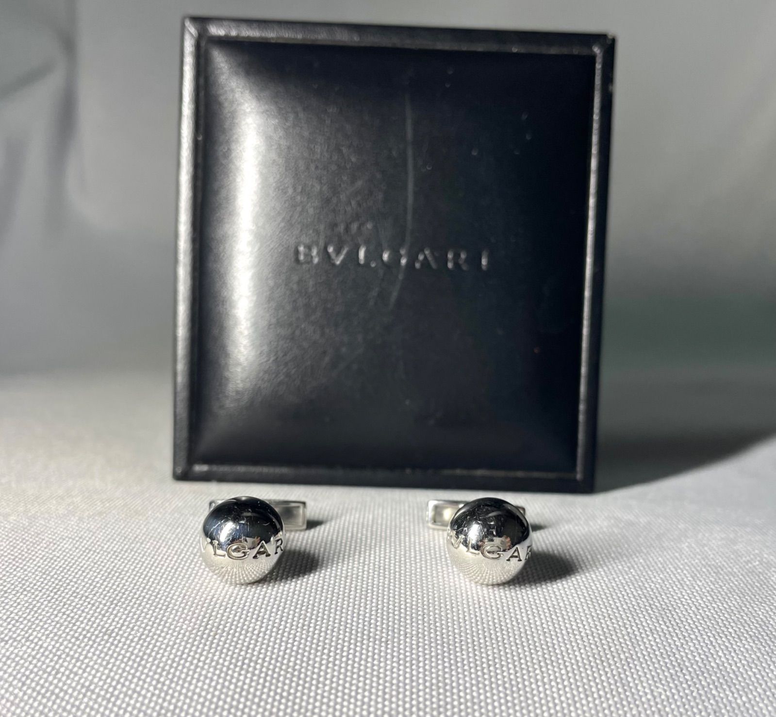 希少 BVLGARI ブルガリ ブランドロゴ文字 立体ボール型カフス スターリングシルバー SV925 カフリンクス ボタン ケースあり メンズ