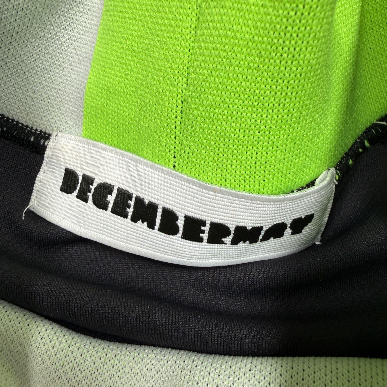 美品 DECEMBERMAY モックネック 半袖シャツ メンズ M ブラック ネ