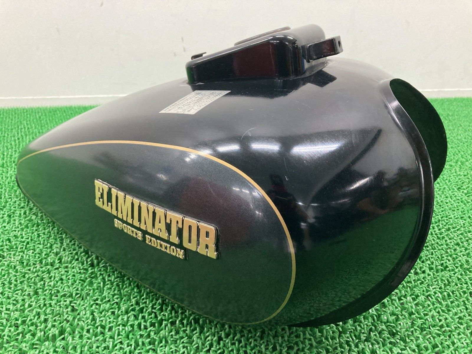 エリミネーター250SE タンク 黒 カワサキ 純正 中古 EL250A ELIMINATOR250SE wW エリミネーター250SE タンク 黒 カワサキ 純正 中古 EL250A