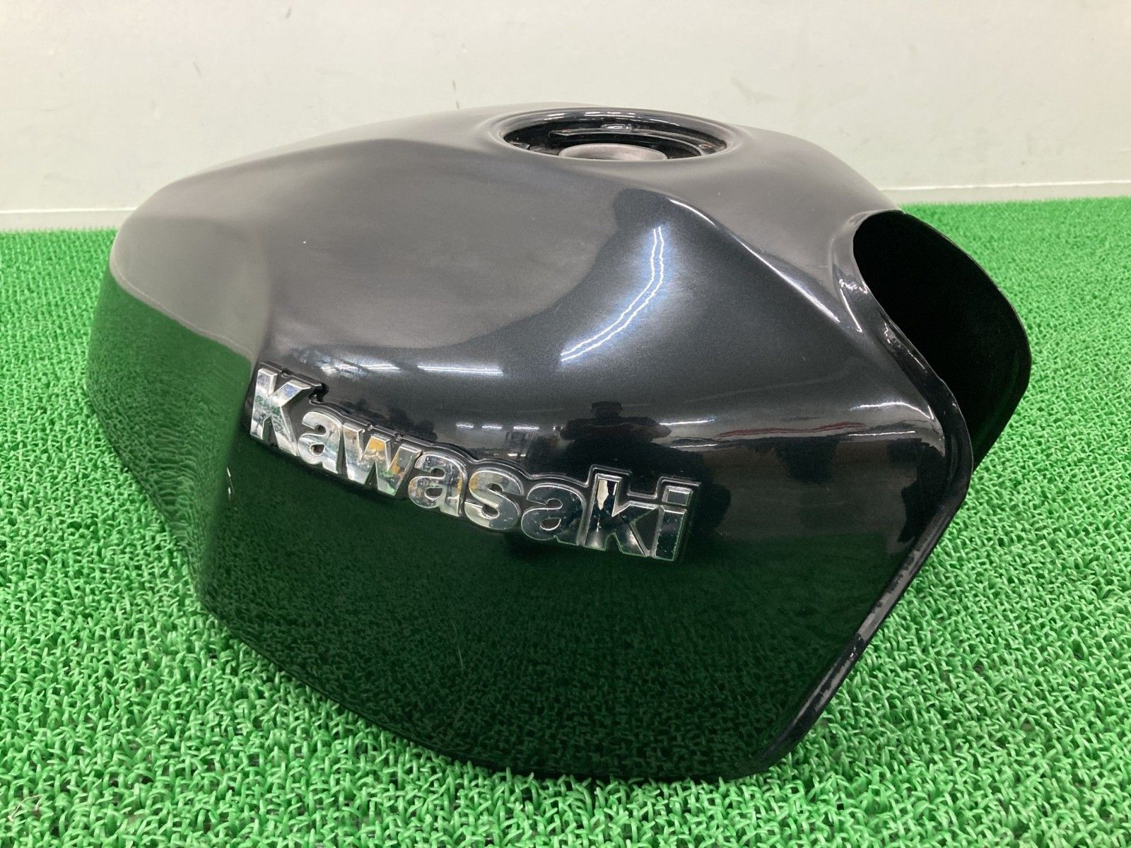 ZRX400 タンク 黒 カワサキ 純正 中古 ZR400E フューエルタンク 燃料