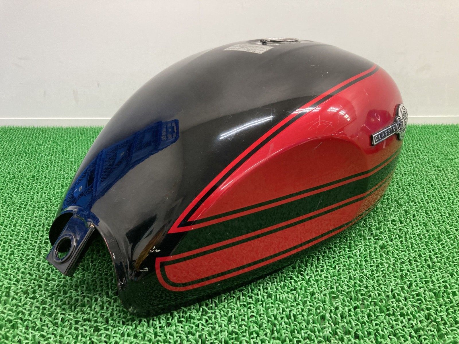 エストレヤRS タンク 黒/赤M カワサキ 純正 中古 BJ250A 02年カラー