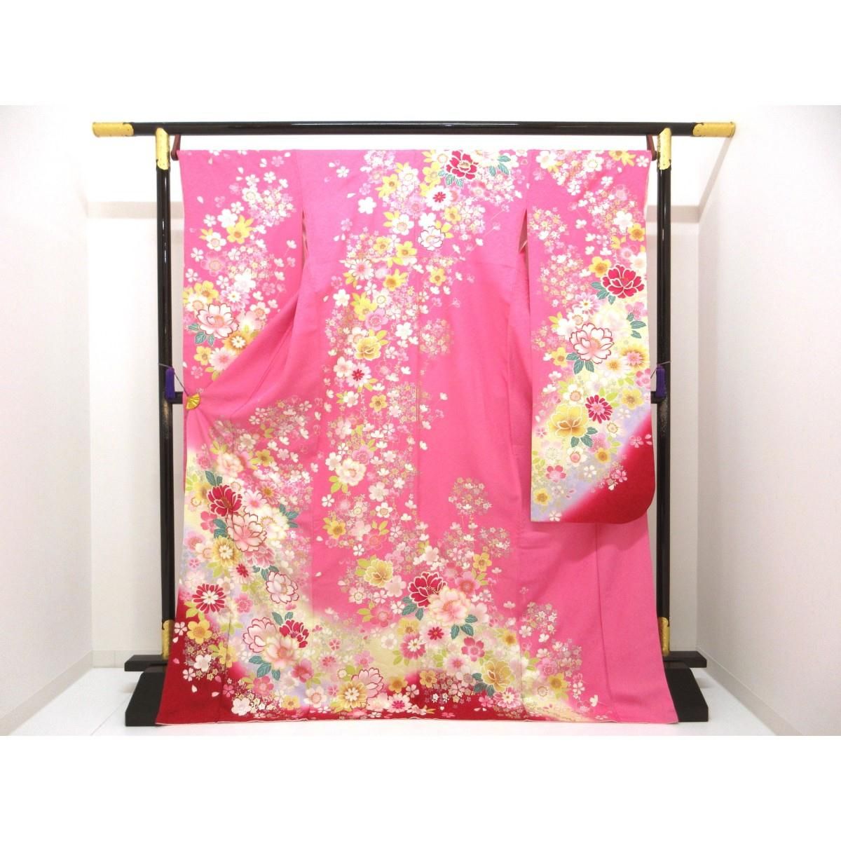 振袖　友禅金彩加工　刺繍入り　ボカシ染