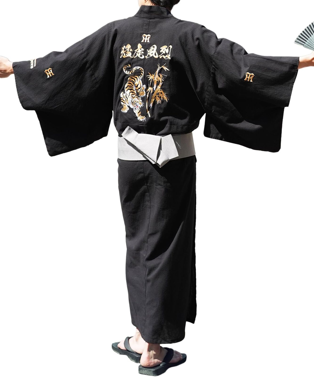 [JIGGYS SHOP] ジギーズショップ 阪神タイガース コラボ浴衣 6点セット｜M 黒しじら ワンタッチ帯 簡単着付け 夏服 祭り 花火 ゆかた 涼しい 和服 和装 紳士 メンズ 阪神 コラボ 和装 刺繍 虎 コットン 綿 100% 黒 しじら織り 父の