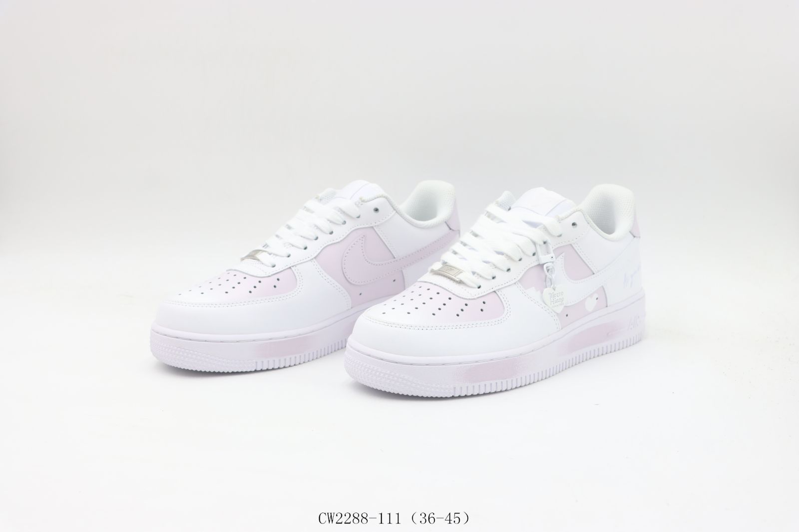 【今日特価】ナイキ Nike スケートシューズ CW2288-111 白ピンク 【今日特価】ナイキ Nike スケートシューズ CW2288-111 白ピンク