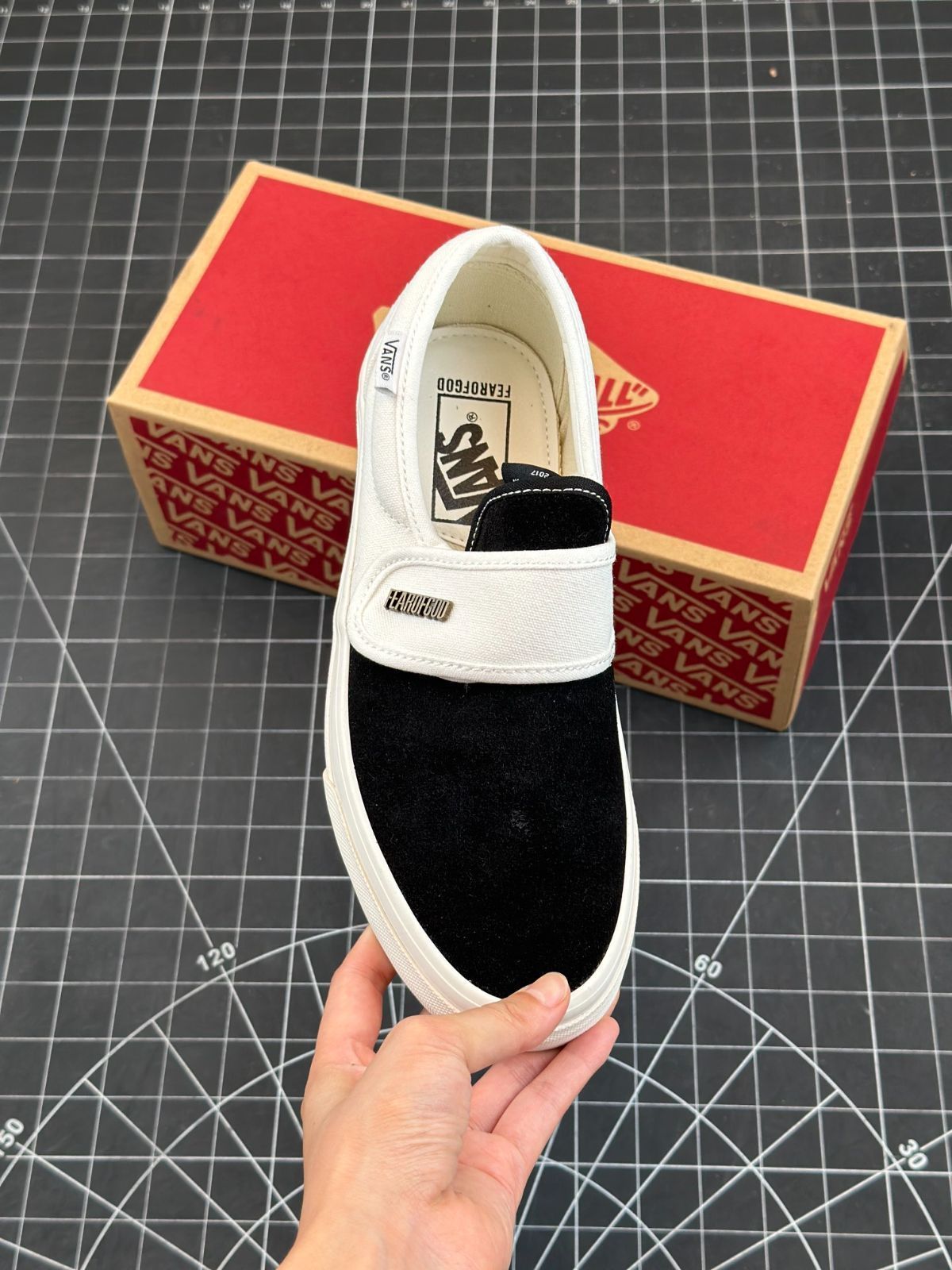 【今日特価】Fear of Fog x Vans Slip - On 47 V DX FOG ハイストリート ?白 マジックテープ スリップオン キャンバス シューズ！送料無料！在庫限定のお得な価格です！
