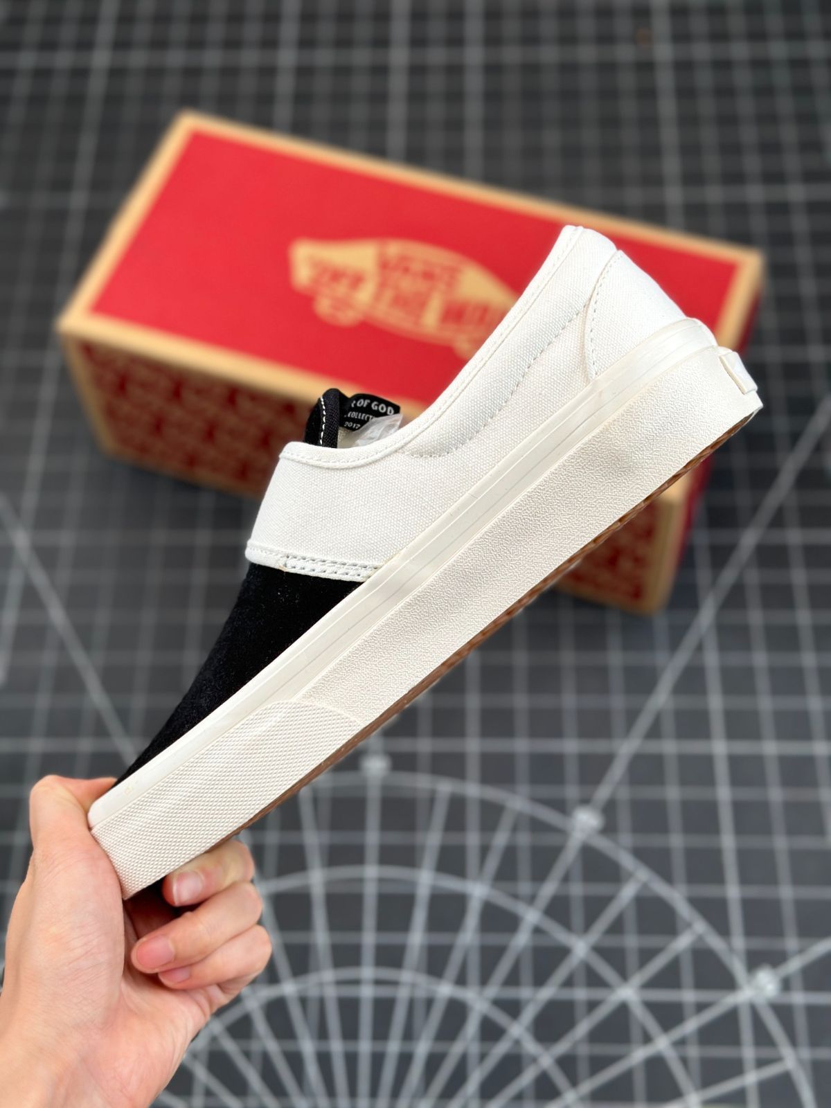 【今日特価】Fear of Fog x Vans Slip - On 47 V DX FOG ハイストリート ?白 マジックテープ スリップオン キャンバス シューズ！送料無料！在庫限定のお得な価格です！