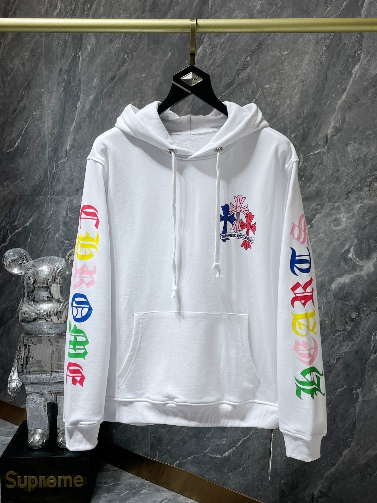 【本日限定特価】Chrome Hearts メンズ フーディー カラフルクロス プリント ブラック/ホワイト S-XL [本日特価|新品未使用品]