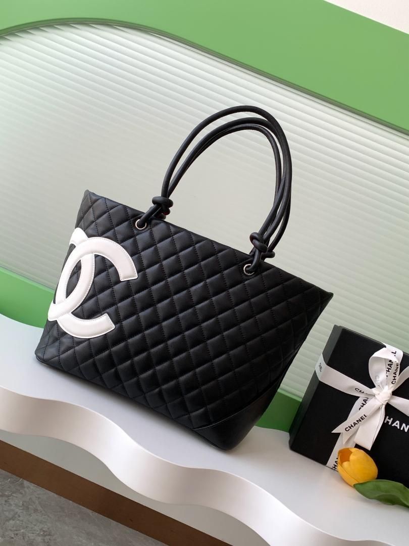 CHANEL　シャネル ハンドバッグ 32