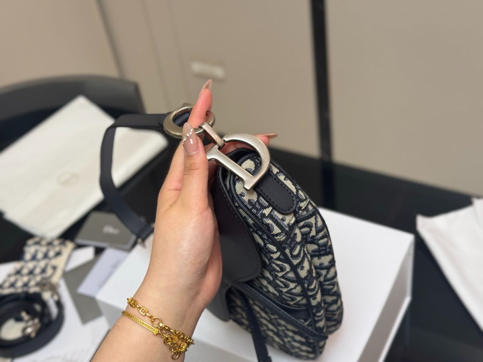 【今日特価】Dior サドルバッグ デニムブルー アップグレードバージョン 【今日特価】Dior サドルバッグ デニムブルー アップグレードバージョン