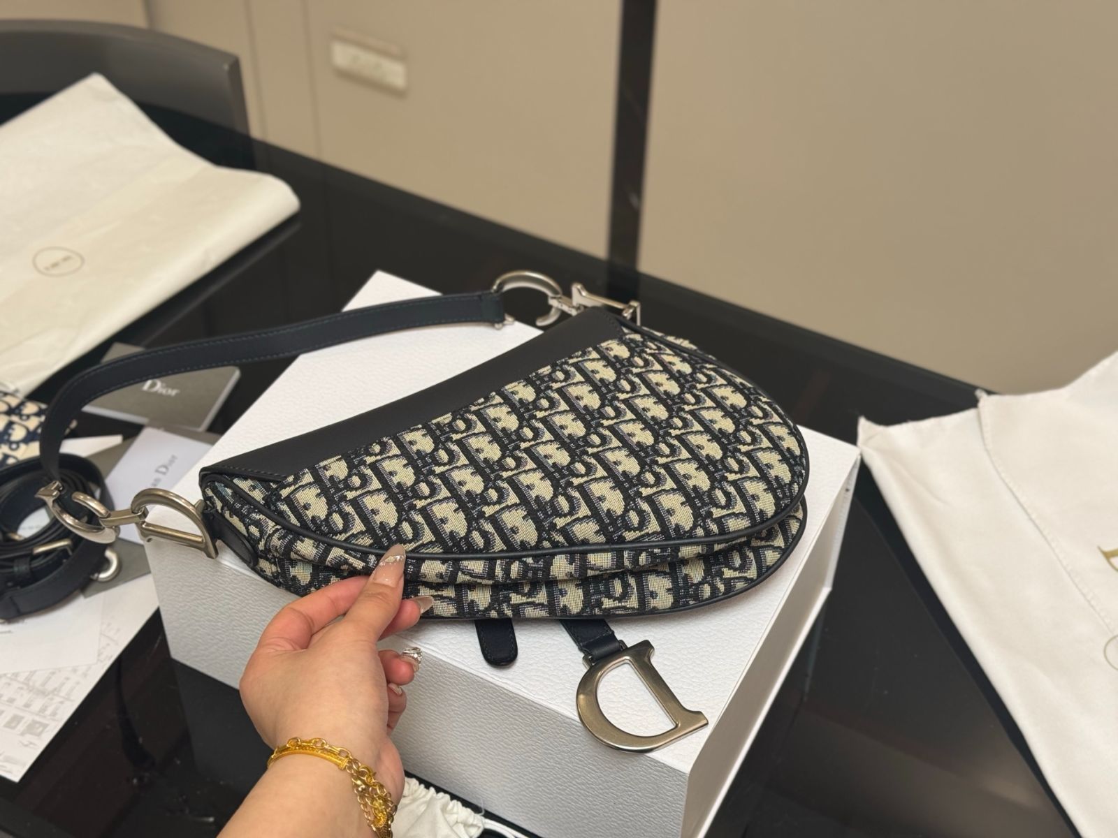 【今日特価】Dior サドルバッグ デニムブルー アップグレードバージョン 【今日特価】Dior サドルバッグ デニムブルー アップグレードバージョン