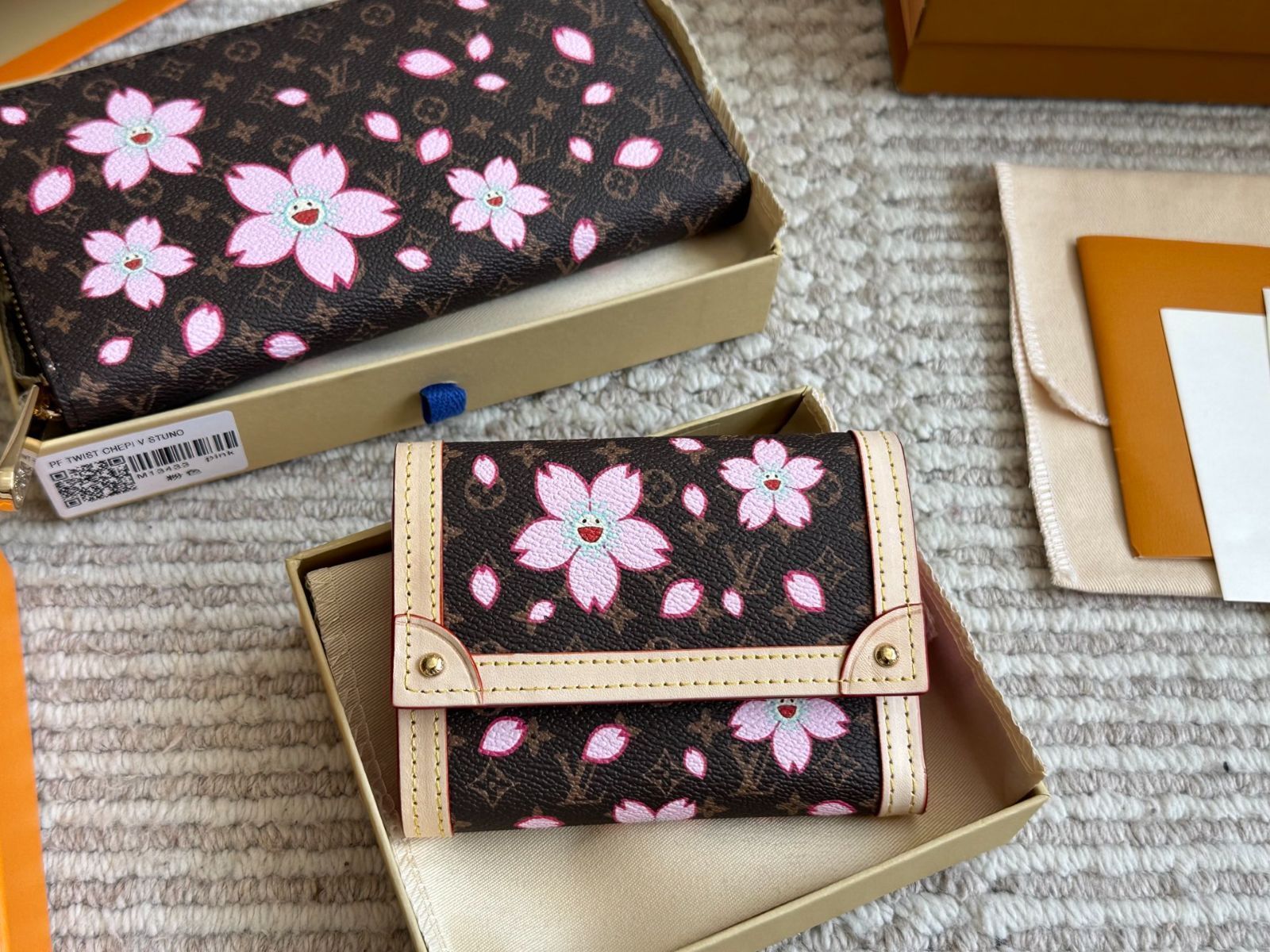 【今日特価】L Brand New Wallet - L ブランド 新作 財布