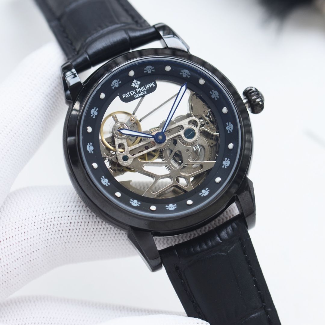 PATEK PHILIPPE（パテック フィリップ）メンズウォッチ - 42mm 自動巻き機械式/本革ベルト新品未使用