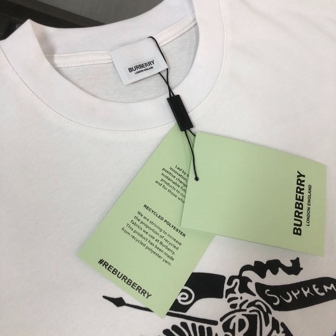 【本日限定特価】BURBERRY クルーネックTシャツ - 高品質コットンで快適な着心地 [本日特価|新品未使用品]