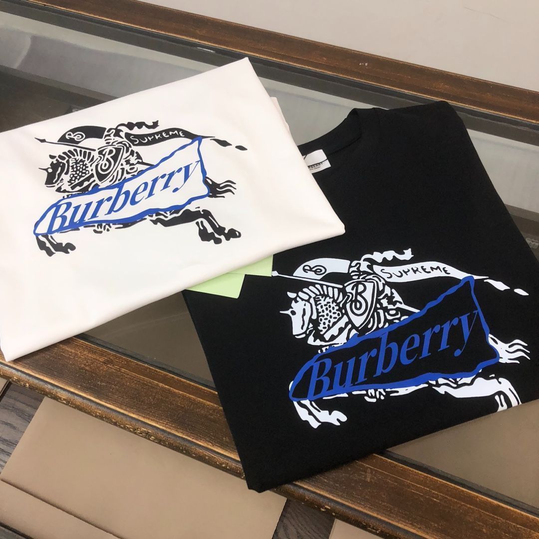 【本日限定特価】BURBERRY クルーネックTシャツ - 高品質コットンで快適な着心地 [本日特価|新品未使用品]