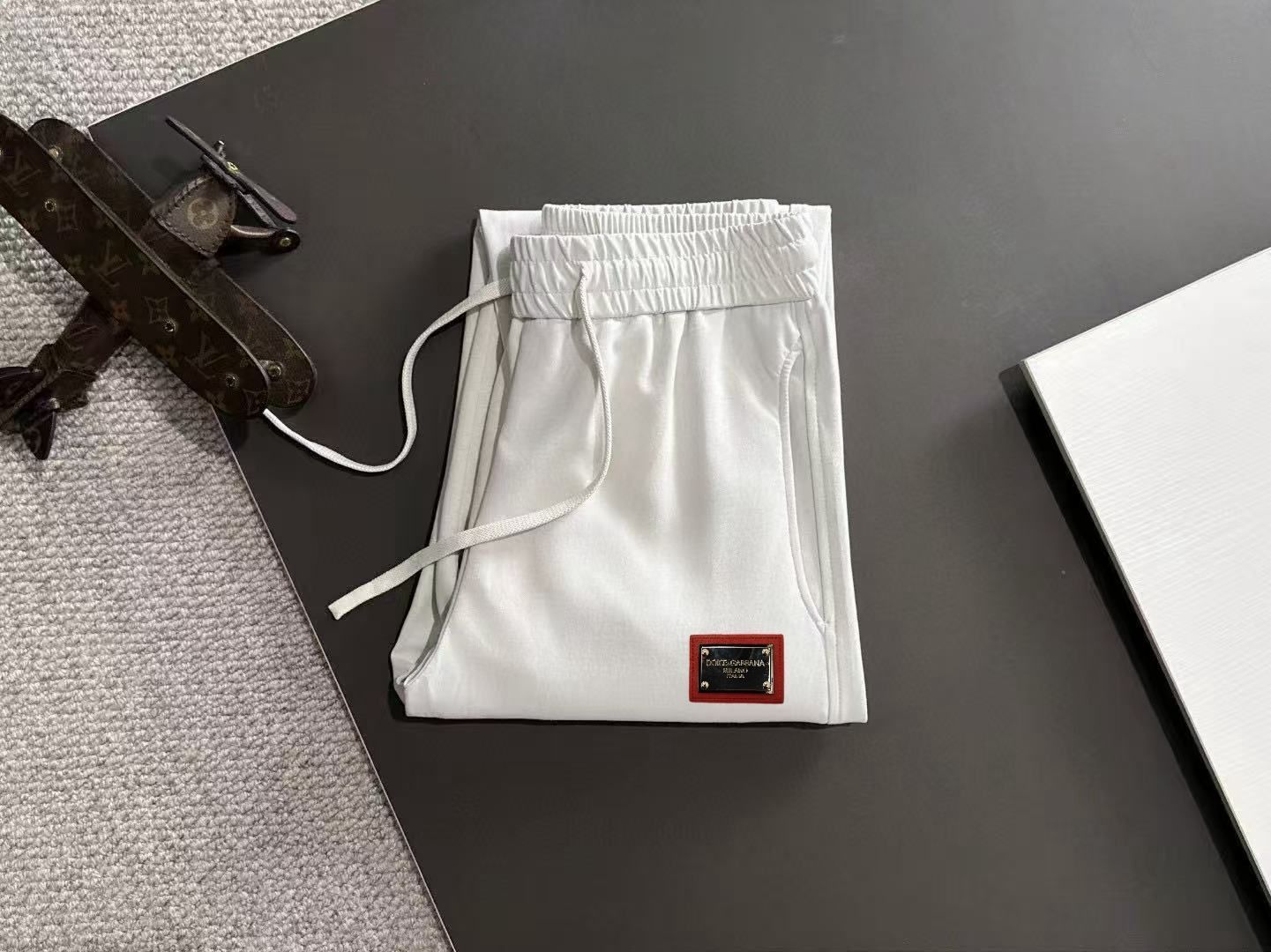 【今日特価】DOLCE & GABBANA 2025SS ロゴ カジュアルパンツ