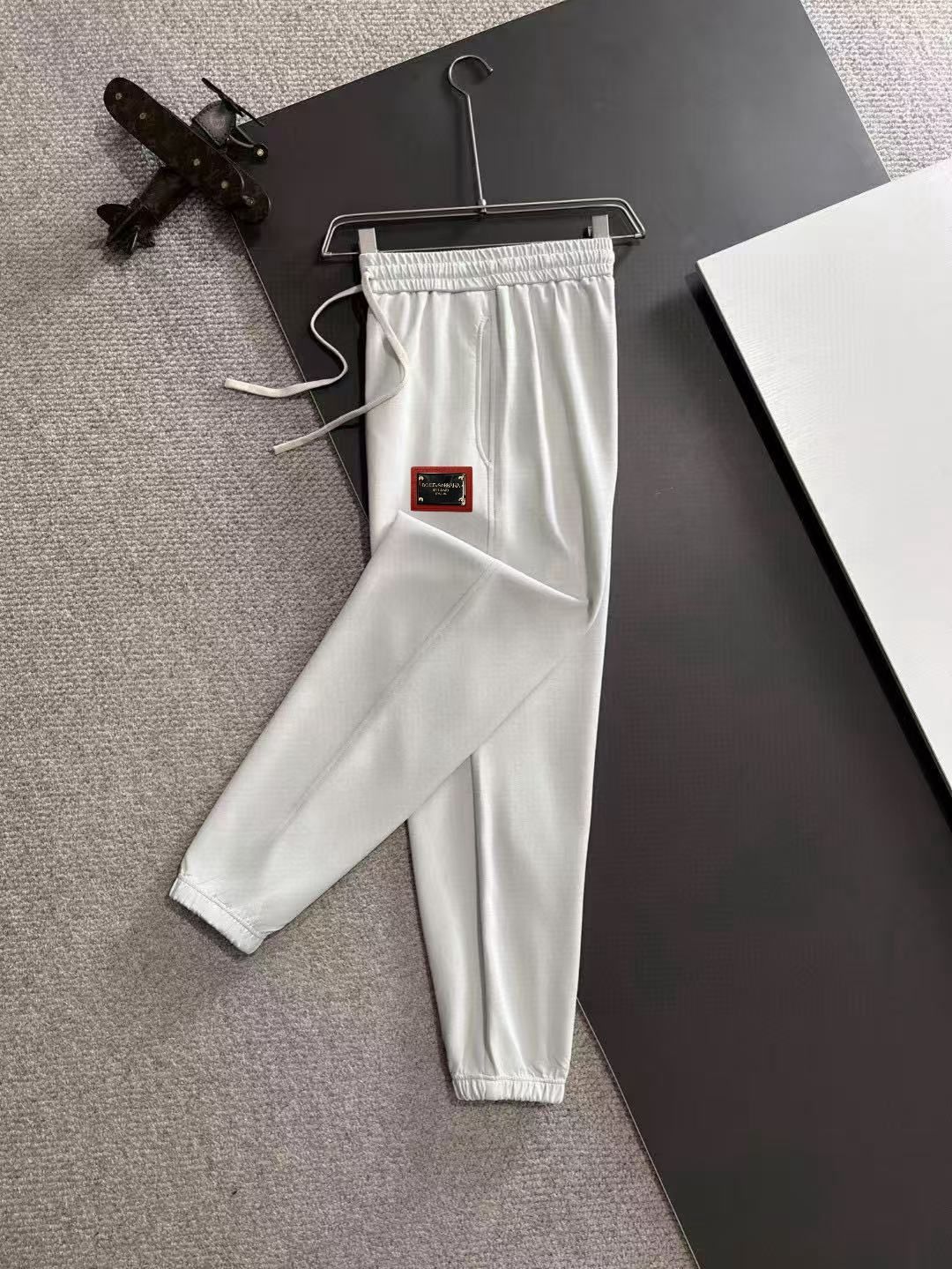 【今日特価】DOLCE & GABBANA 2025SS ロゴ カジュアルパンツ