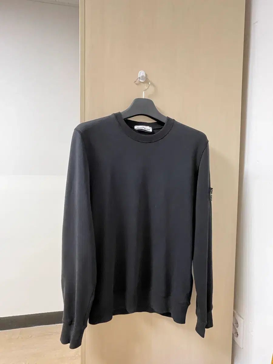 ほぼ新品/m) STONE ISLAND ストーンアイランド スウェット 人気セール