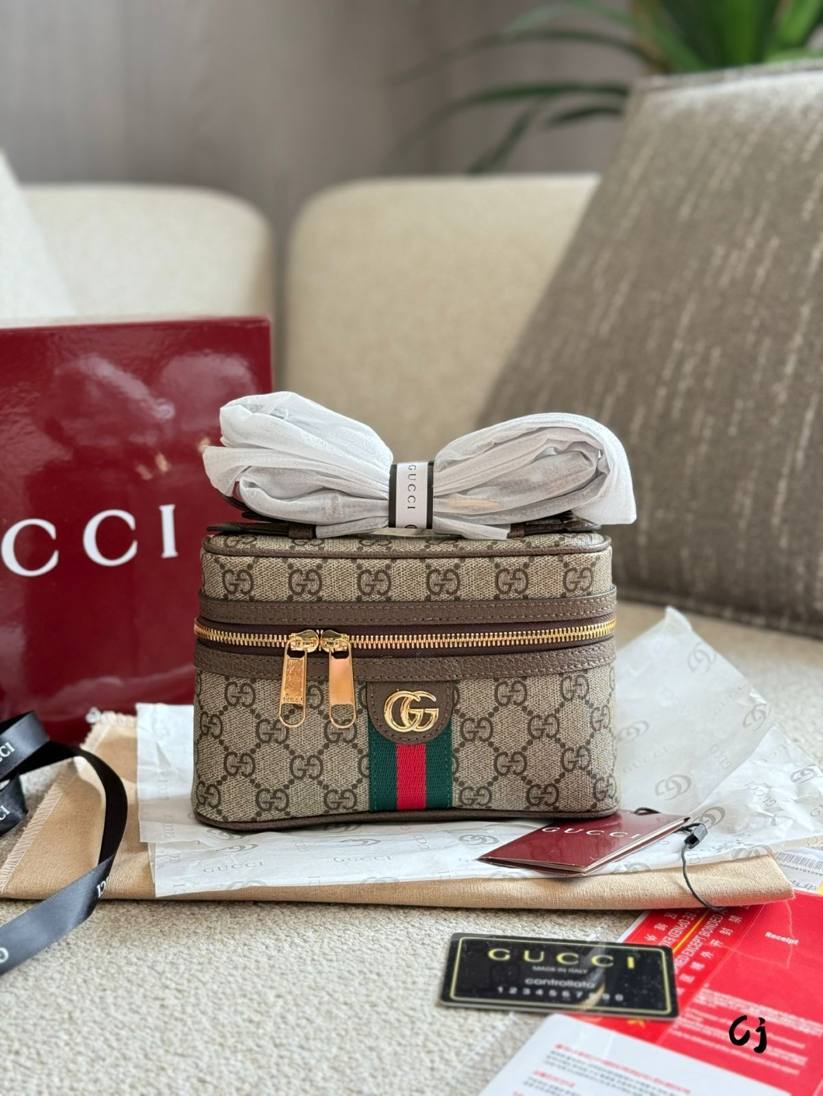 【今日特価】Gucci Mini Cosmetic Bag・グッチ ミニ コスメバッグ-WTO輸入