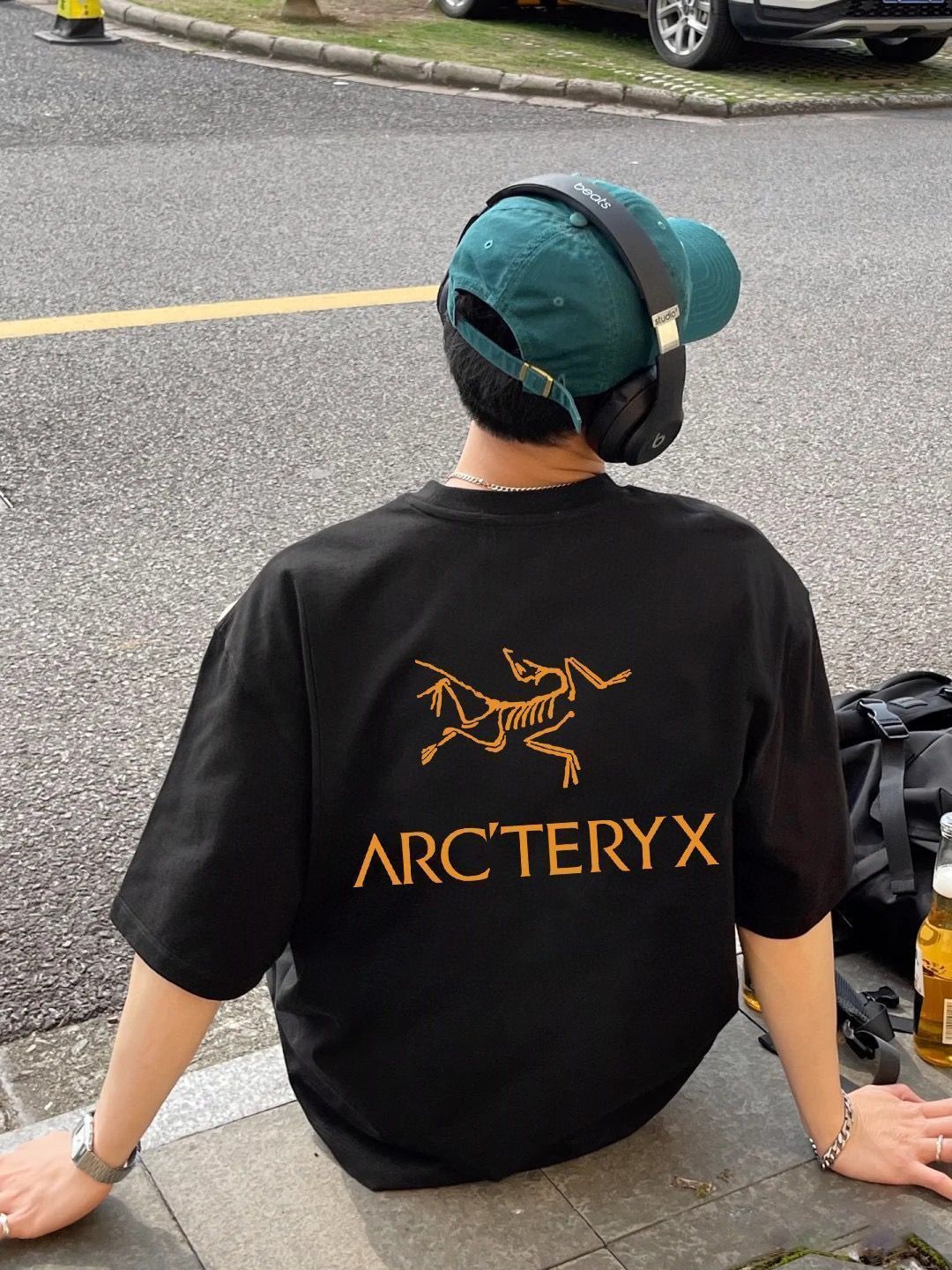 ARC'TERYX（アークタリクス） 最新モデルのゴールドロゴ 大ロゴアルファベット 男女兼用カップル向けショートスリーブ T シャツ