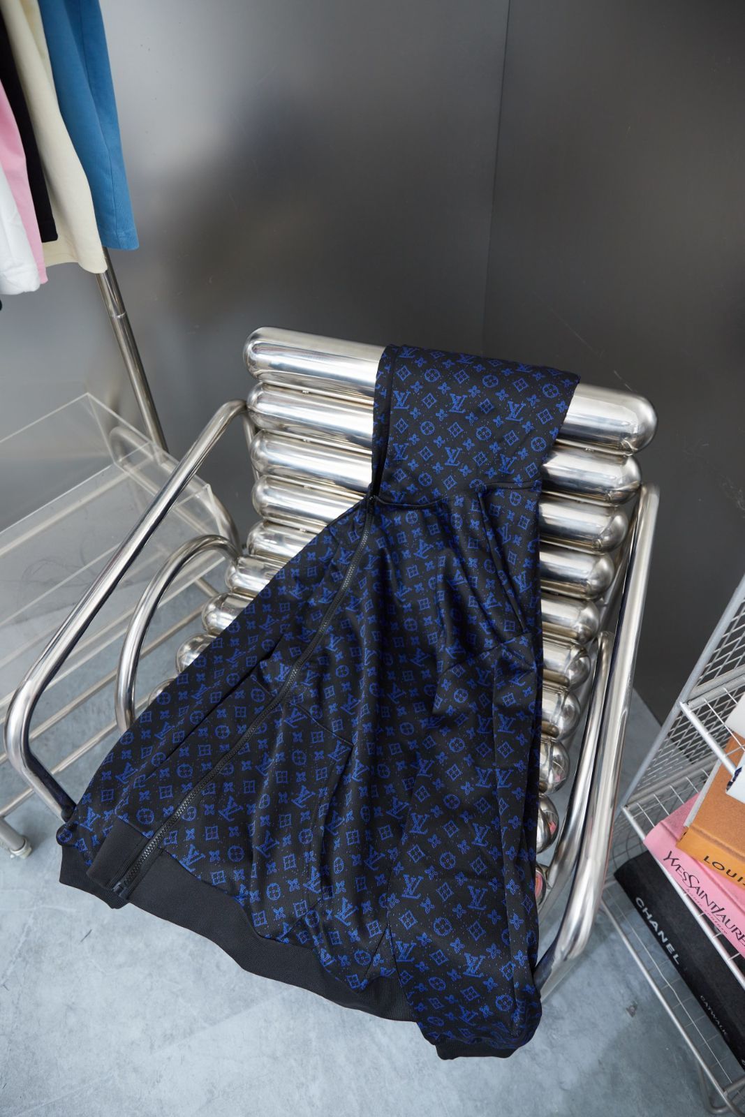 【本日限定特価】Louis Vuitton 2024FW メンズ＆レディース フーディー モノグラムジャカード ネイビー S-XL [本日特価|新品未使用品]