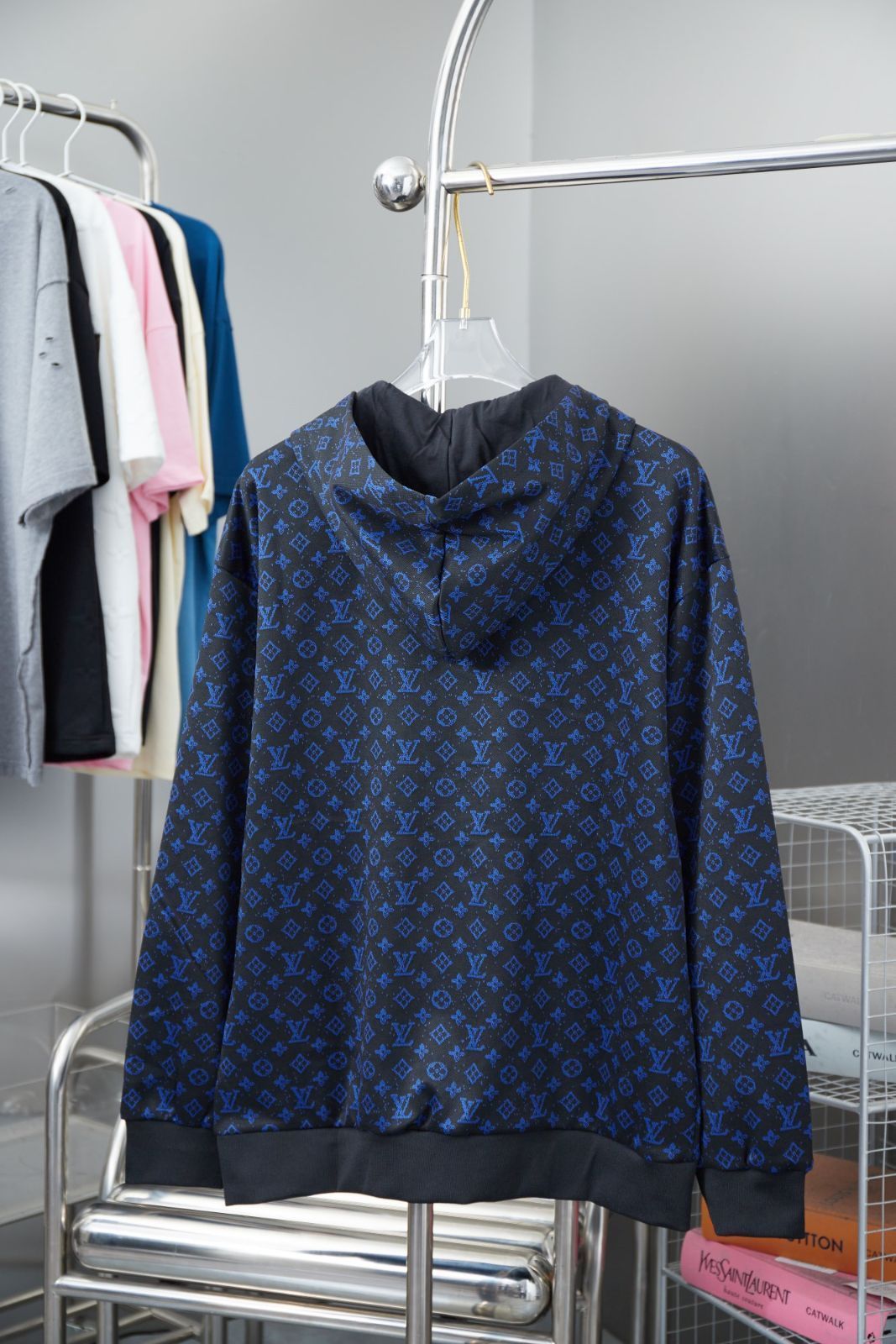 【本日限定特価】Louis Vuitton 2024FW メンズ＆レディース フーディー モノグラムジャカード ネイビー S-XL [本日特価|新品未使用品]