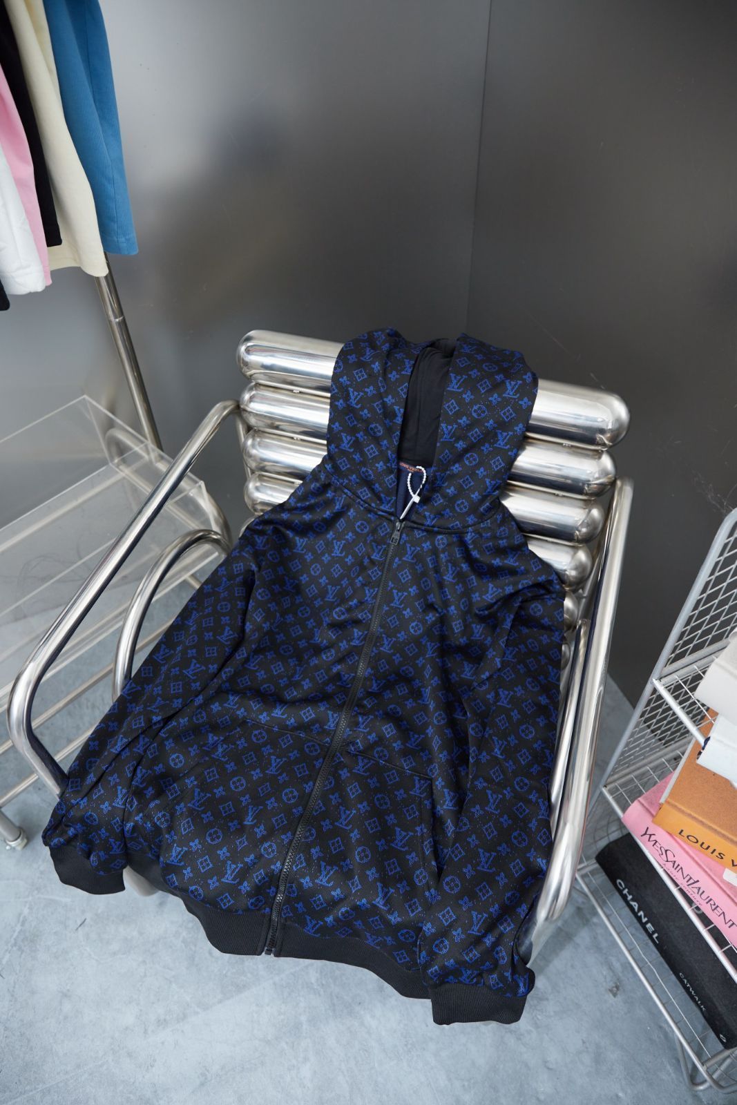 【本日限定特価】Louis Vuitton 2024FW メンズ＆レディース フーディー モノグラムジャカード ネイビー S-XL [本日特価|新品未使用品]