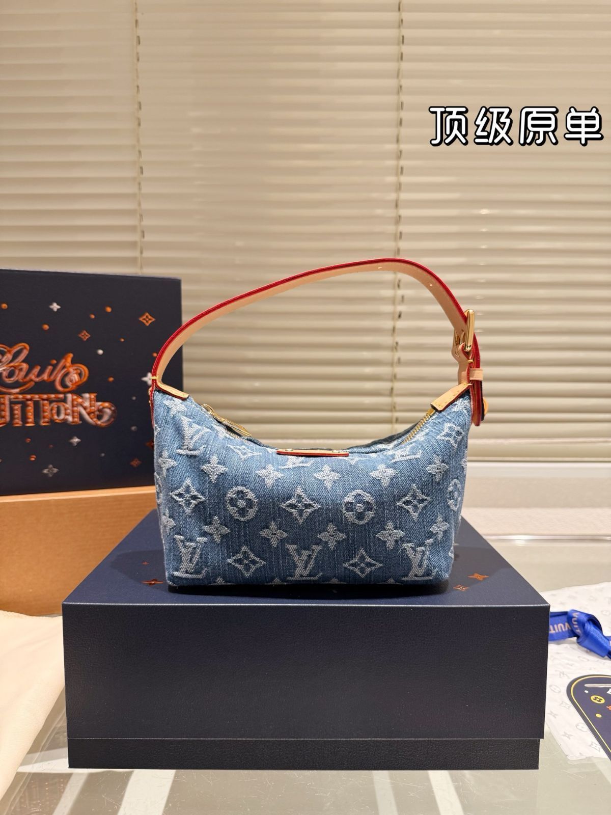 【今日特価】LV Denim Underarm Bag エルヴィー デニム アンダーアーム バッグ(サイズ 17×11cm)