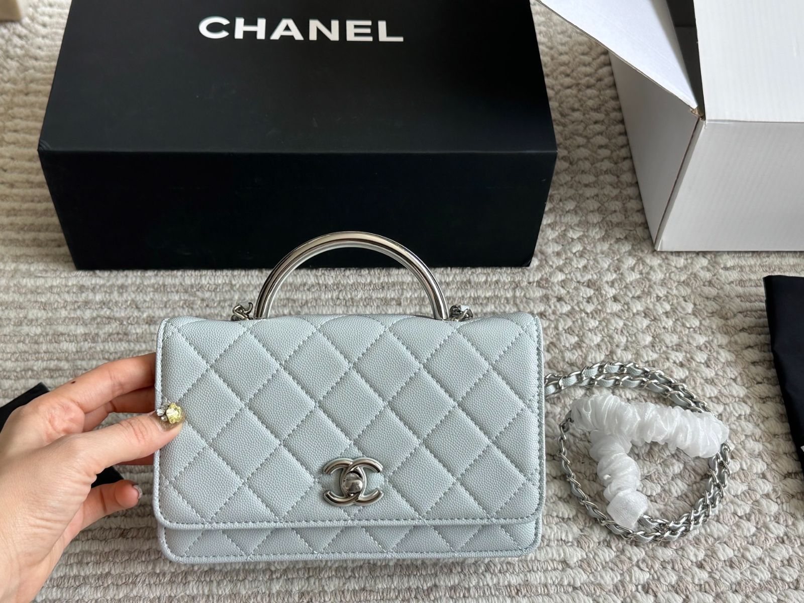 【今日特価】Chanel Fortune Bag 2025SS シャネル フォーチュンバッグ 2025SS（20×13cm） 12,600円