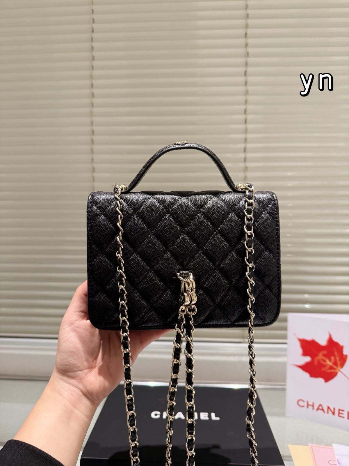 【今日特価】CHANEL デュアルショルダーバッグ 18×12cm