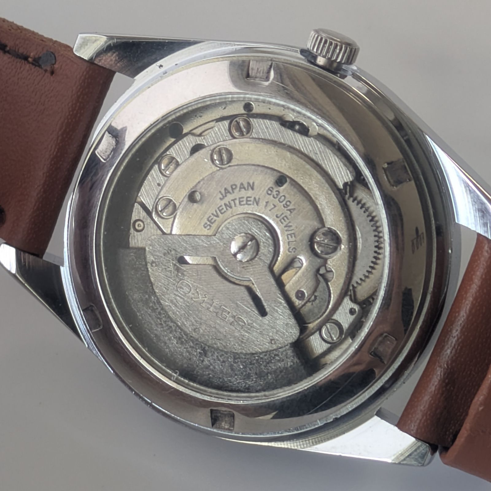 稼働品 SEIKO セイコー5 自動巻き ヴィンテージ シルバー文字盤 サン