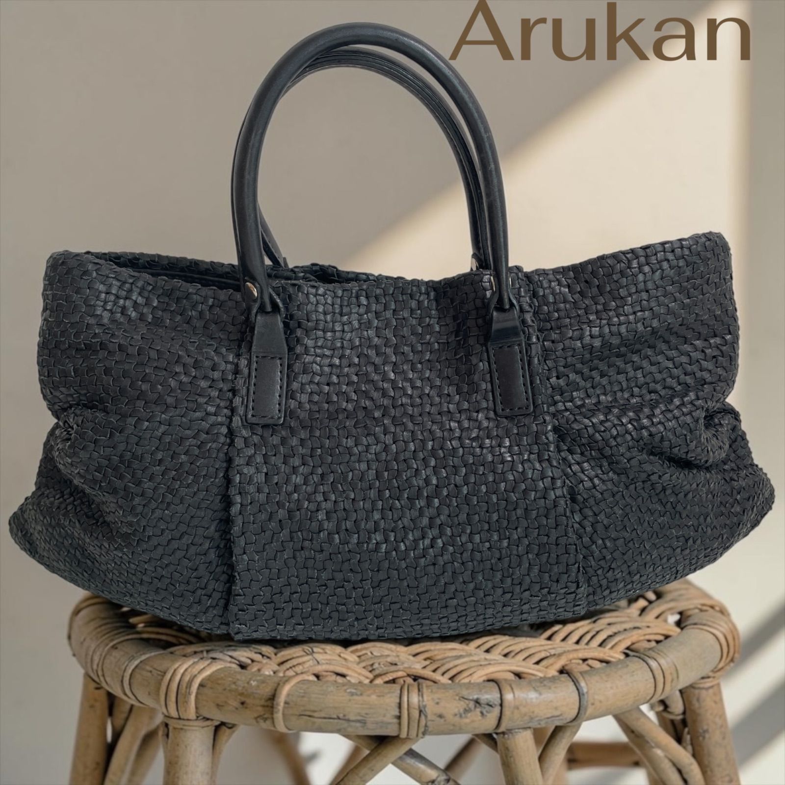 Arukan イントレチャートレザーハンドバッグ ブラック メッシュ
