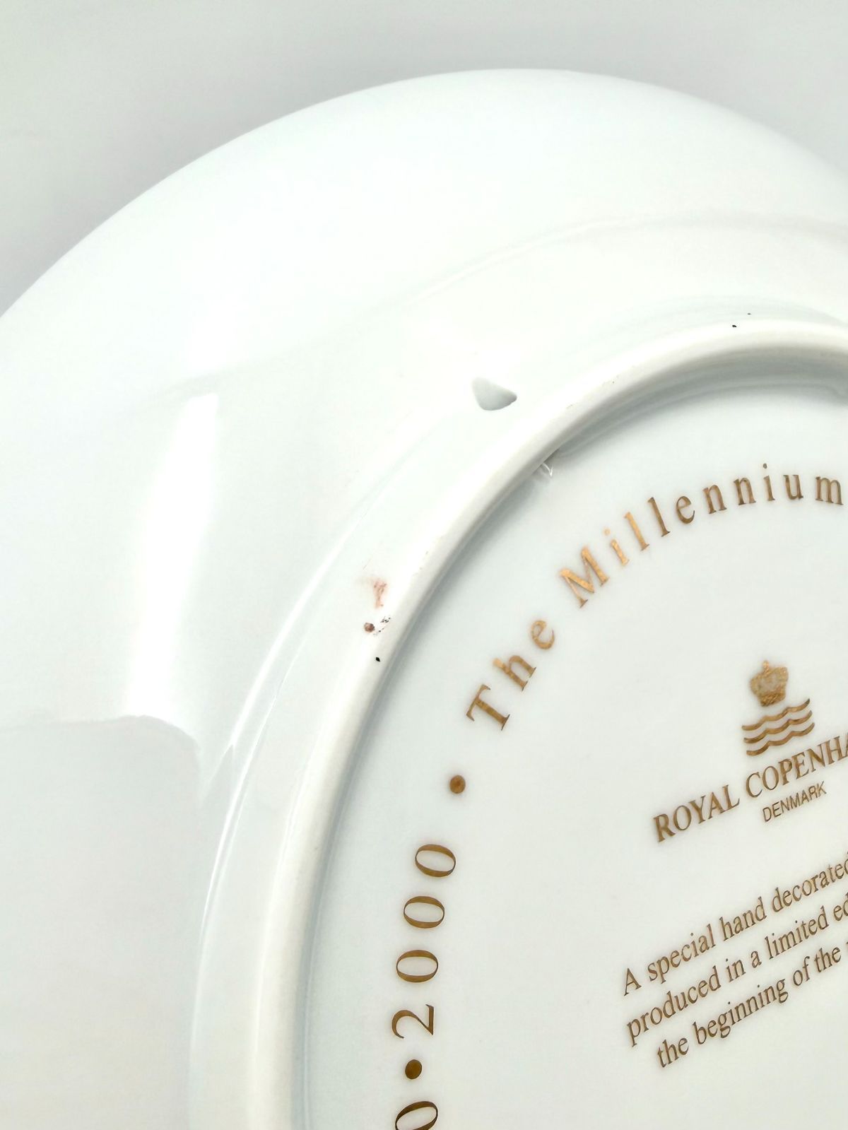 ロイヤルコペンハーゲン RoyalCopenhagen イヤープレート 飾り皿 2000