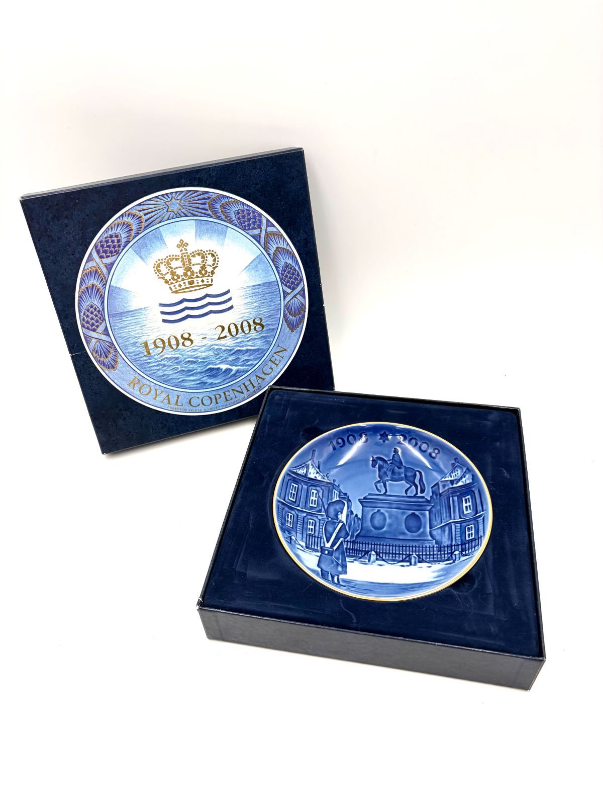 ロイヤルコペンハーゲン RoyalCopenhagen イヤープレート 飾り皿 2000