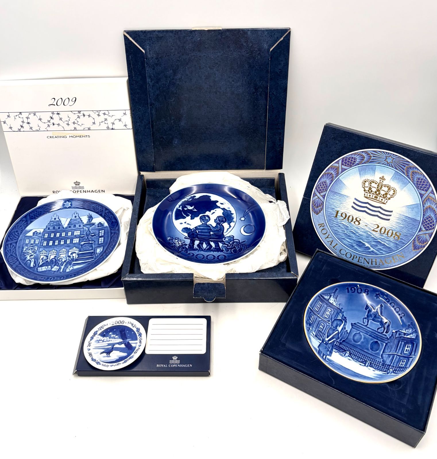 ロイヤルコペンハーゲン RoyalCopenhagen イヤープレート 飾り皿 2000